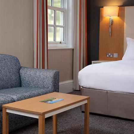 Oulton Hall Hotel, Spa & Golf Resort Leeds  Kültér fotó