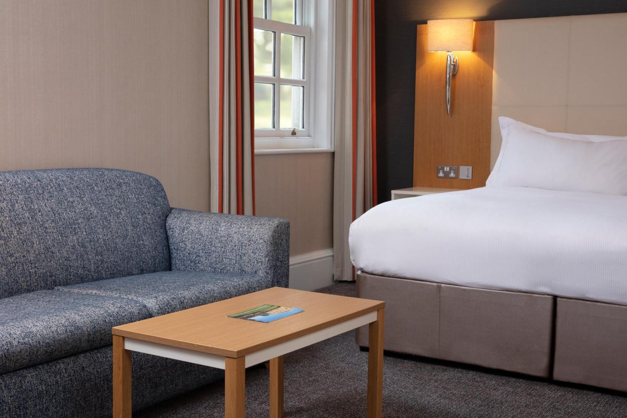 Oulton Hall Hotel, Spa & Golf Resort Leeds  Kültér fotó